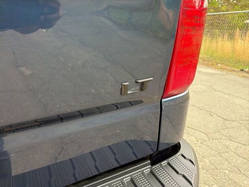 Used 2022 Chevrolet Silverado 1500 LT w/ Convenience Package II image 15