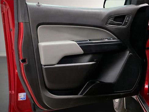 Used 2021 Chevrolet Colorado W/T w/ Custom Special Edition image 20