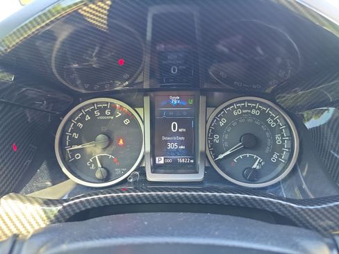 Used 2023 Toyota Tacoma SR5 w/ Technology Package RWD image 20