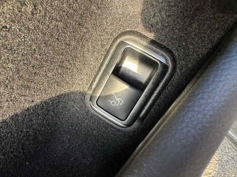 Used 2017 Mercedes-Benz CLS 550 4MATIC image 25