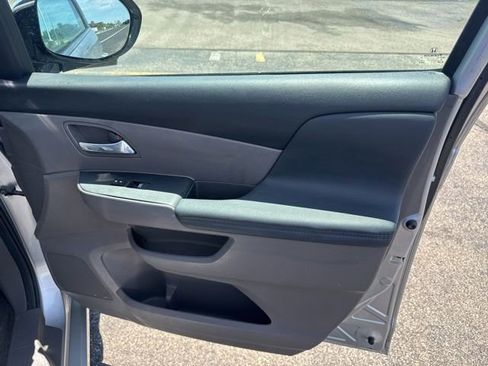 Used 2015 Honda Odyssey Touring image 26