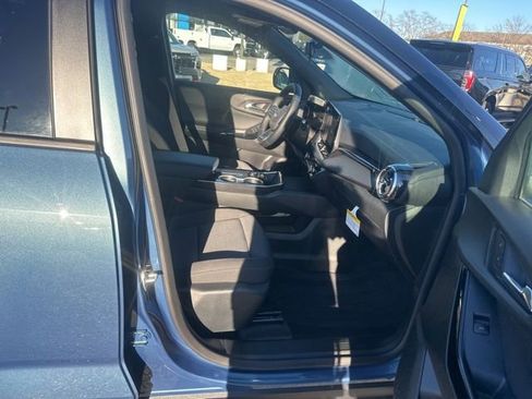 New 2026 Chevrolet Equinox LT w/ LPO, Floor Liner Package image 32