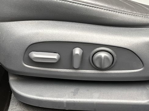 Used 2019 Chevrolet Blazer LT w/ Sound & Technology Package image 10