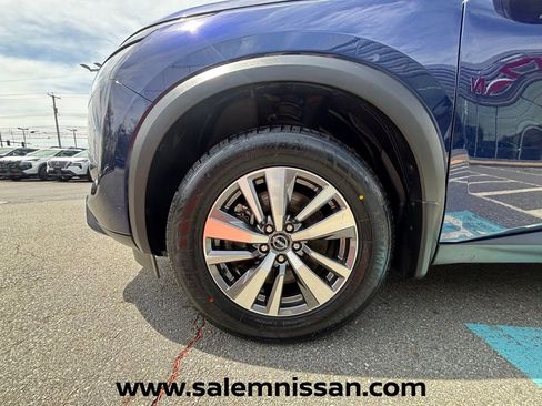Used 2023 Nissan Pathfinder SL AWD/4WD image 24