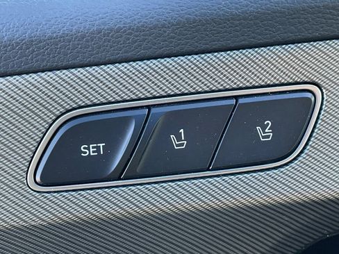 Used 2024 Hyundai Palisade SEL image 30