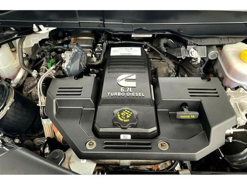 Used 2022 RAM 2500 Big Horn w/ Cold Weather Group image 31