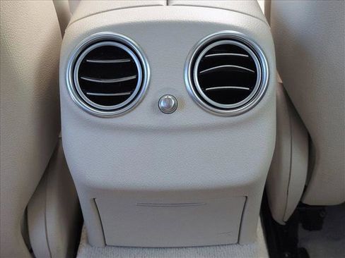 Used 2018 Mercedes-Benz E 300 4MATIC image 18