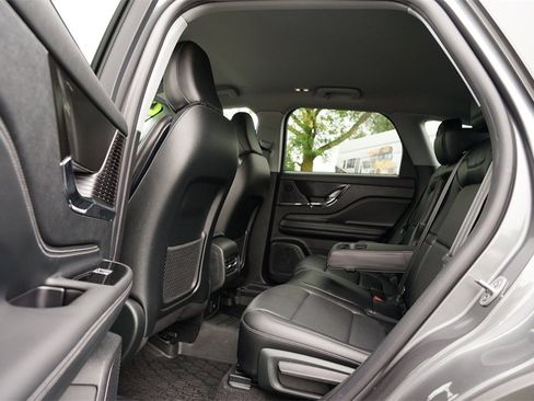 Used 2022 Lincoln Corsair Reserve image 19