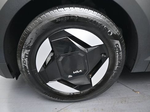 Used 2024 Kia EV9 Light image 48