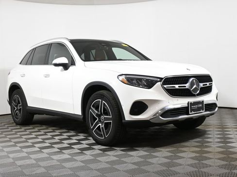 Used 2026 Mercedes-Benz GLC 300 4MATIC image 9