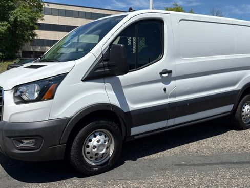 Used 2020 Ford Transit 150 Low Roof AWD image 5