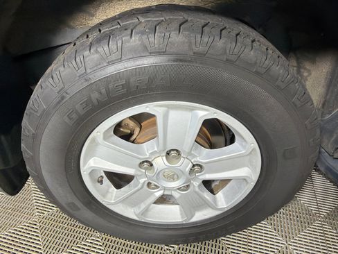 Used 2019 Toyota Sequoia SR5 w/ Premium Package RWD image 19