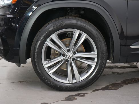 Used 2019 Volkswagen Atlas SEL R-Line AWD/4WD image 30