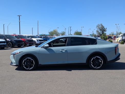 Certified 2025 Kia K4 EX image 2