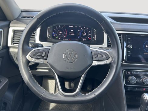 Certified 2023 Volkswagen Atlas SE w/ Black Wheel Package AWD/4WD image 15