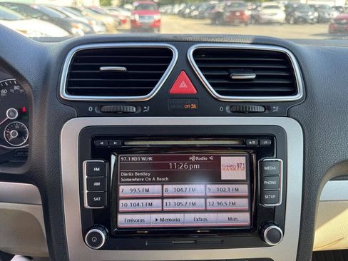 Used 2012 Volkswagen Eos Komfort FWD image 16