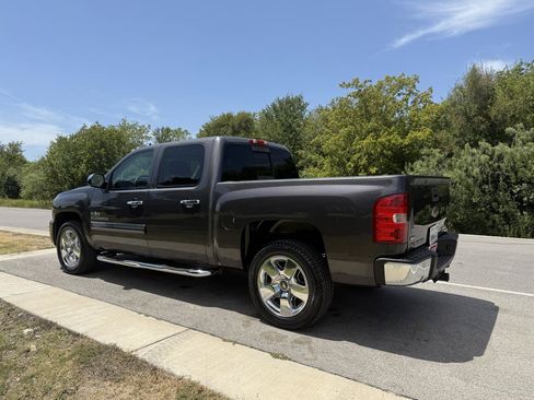 Used 2011 Chevrolet Silverado 1500 LT w/ Texas Edition RWD image 7