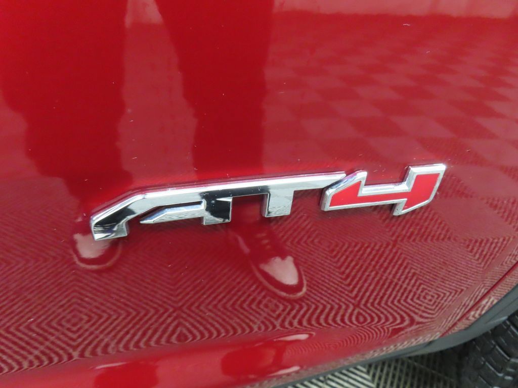 Used 2026 GMC Acadia AT4 w/ LPO, Floor Liner Package AWD/4WD image 55