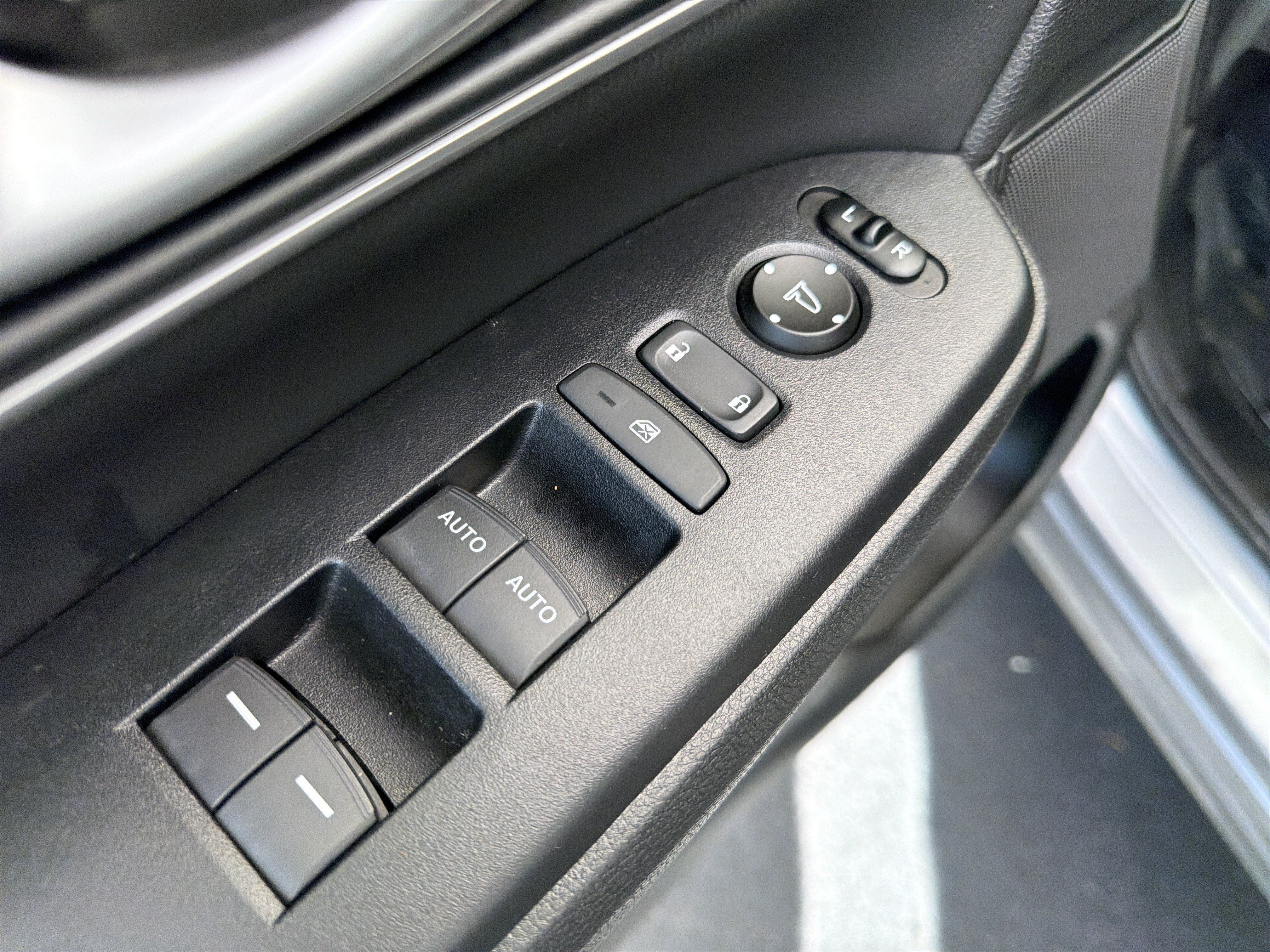 Used 2019 Honda CR-V EX-L image 15
