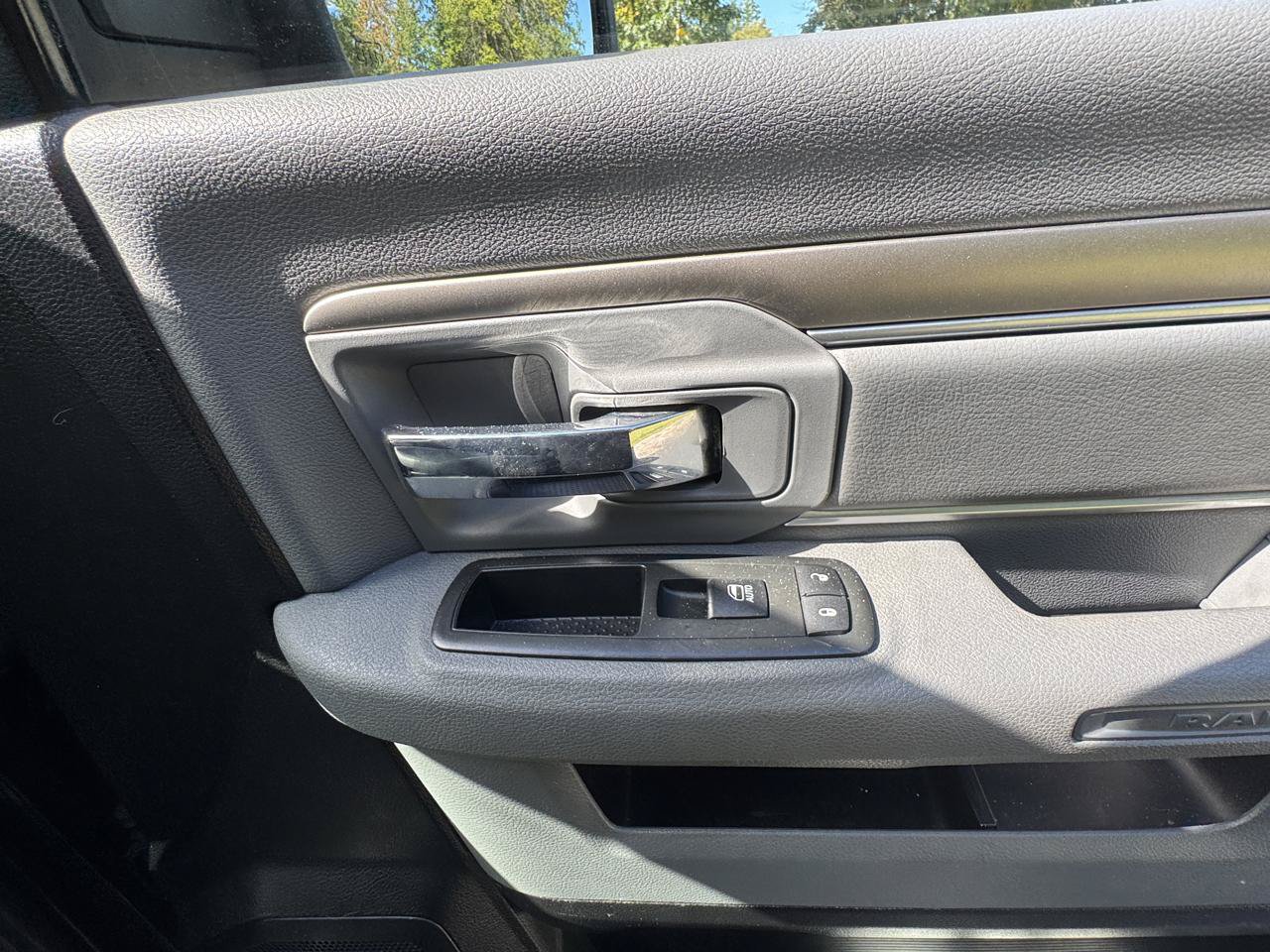 Used 2013 RAM 1500 Big Horn AWD/4WD image 35