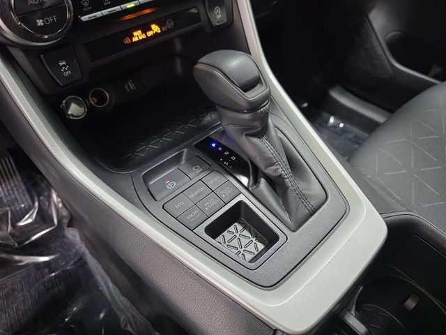 Certified 2025 Toyota RAV4 XLE AWD/4WD image 22