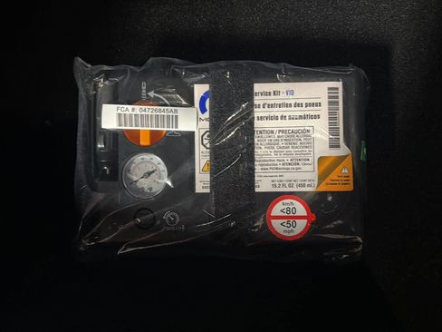 New 2026 Chrysler Pacifica Select image 10