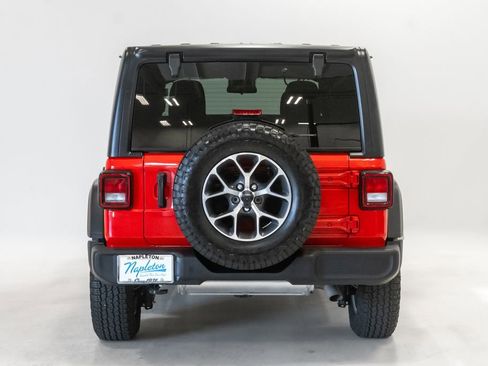 Used 2024 Jeep Wrangler Unlimited Sport AWD/4WD image 30