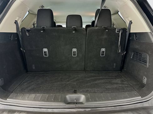 Used 2025 Nissan Pathfinder SV AWD/4WD image 29