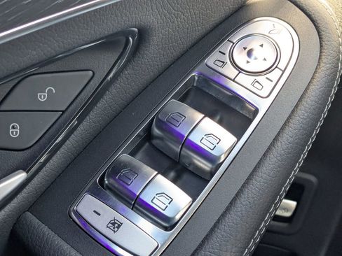 Certified 2022 Mercedes-Benz GLC 300 4MATIC w/ AMG Line image 10