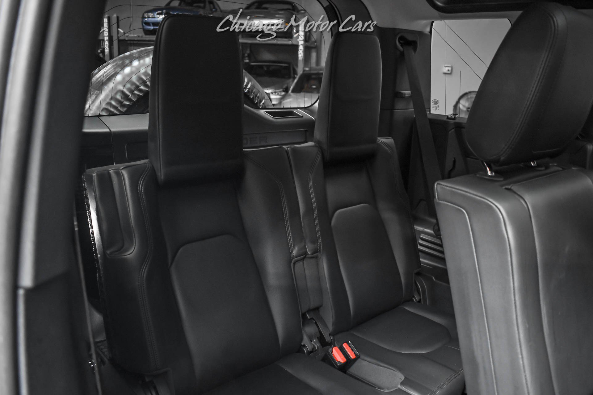 Used 2023 Land Rover Defender 110 SE AWD/4WD image 34