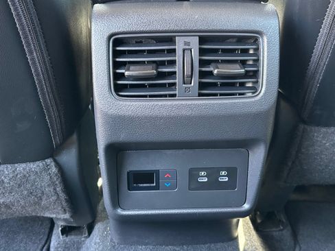 Used 2024 Nissan Rogue SL w/ SL Premium Package AWD/4WD image 23