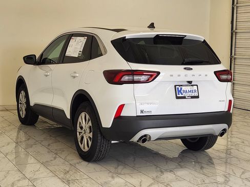 Used 2024 Ford Escape Active AWD/4WD image 5