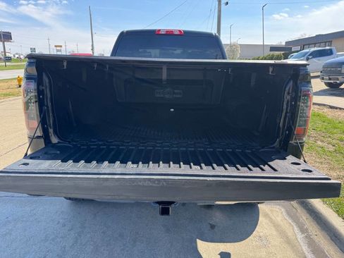 Used 2018 GMC Sierra 1500 SLE w/ Suspension Package, Off-Road image 10