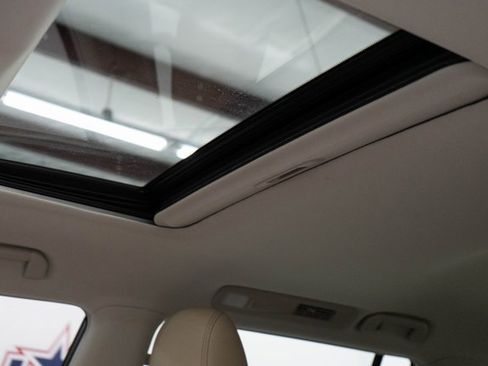 Used 2024 Nissan Armada Platinum w/ Captain's Chairs Package image 4