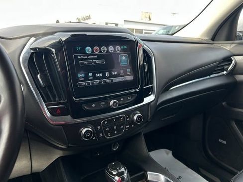 Used 2019 Chevrolet Traverse LT w/ LT Premium Package AWD/4WD image 36