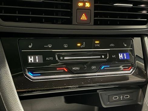 New 2026 Volkswagen Jetta SE image 9