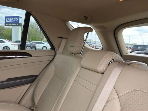 Used 2015 Mercedes-Benz ML 350 4MATIC image 44