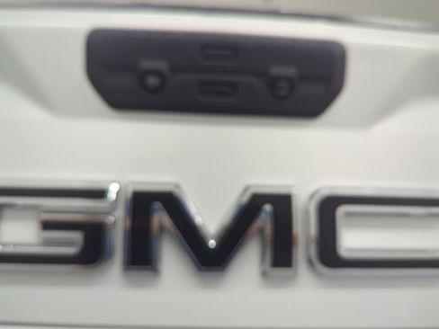 Used 2022 GMC Sierra 1500 Elevation w/ LPO, Elevation Black Package AWD/4WD image 28