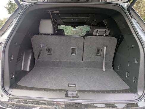 Used 2024 Chevrolet Traverse Premier w/ Redline Edition image 32