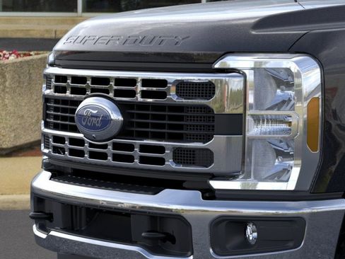 New 2026 Ford F350 XLT w/ 360-Degree Camera Package AWD/4WD image 17