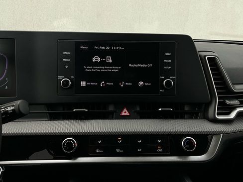 Used 2025 Kia Sportage LX image 24