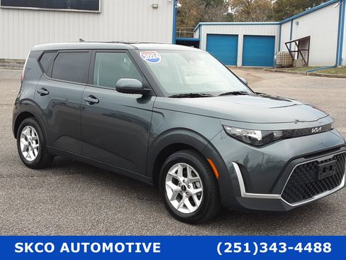 Used 2024 Kia Soul LX w/ Option Group 015 image 7