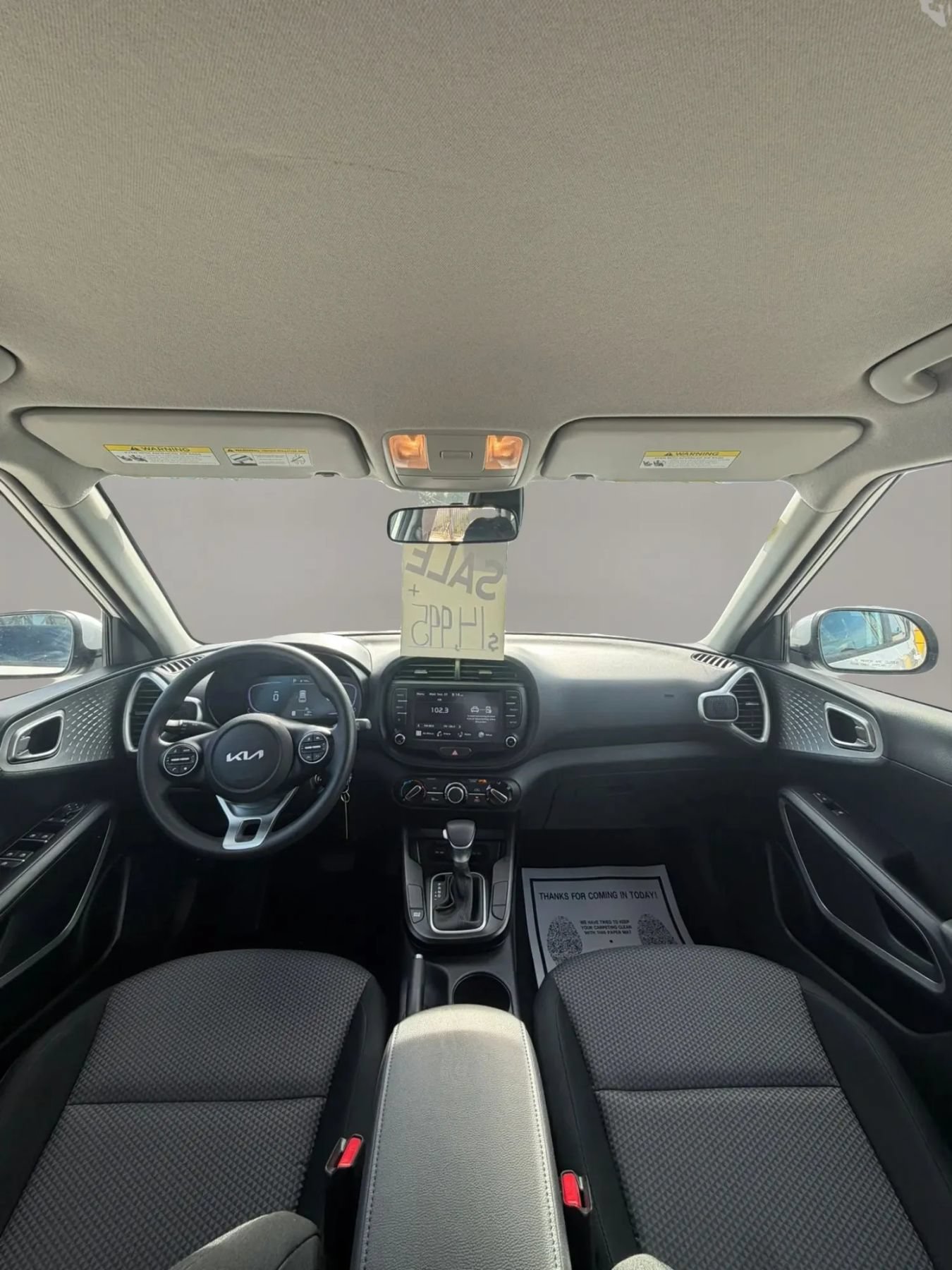 Used 2025 Kia Soul LX w/ LX Technology Package FWD image 13