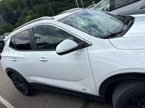 Used 2025 Buick Encore GX Sport Touring w/ Experience Buick Package AWD/4WD image 2
