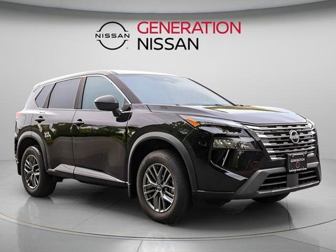 Certified 2025 Nissan Rogue S AWD/4WD image 1