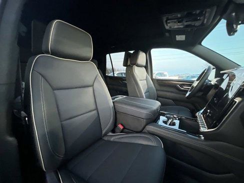 New 2026 GMC Yukon Elevation image 40