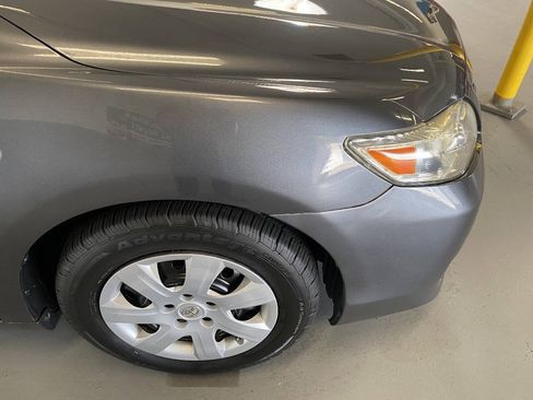 Used 2011 Toyota Camry LE FWD image 19