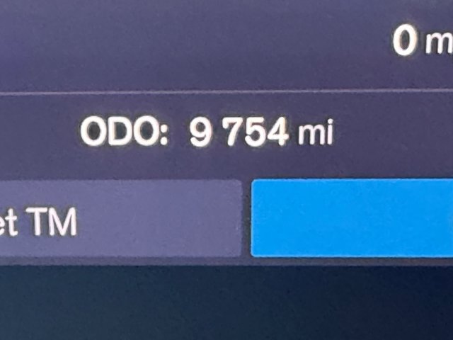 Certified 2025 Volvo XC40 B5 Ultra AWD/4WD image 29