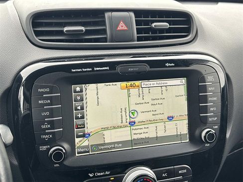 Used 2017 Kia Soul + image 31