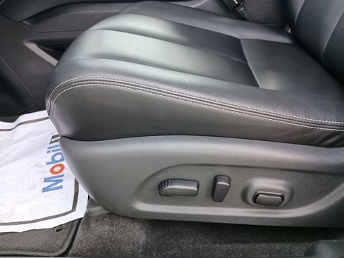 Used 2024 Nissan Murano SV w/ SV Midnight Edition Package image 18